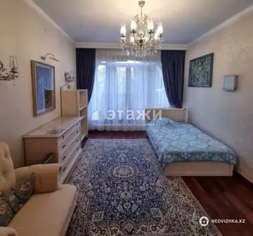 4-комнатная квартира, этаж 1 из 5, 204 м²