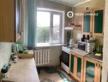 3-комнатная квартира, этаж 4 из 5, 61 м²