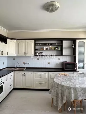 3-комнатная квартира, этаж 8 из 14, 89 м²