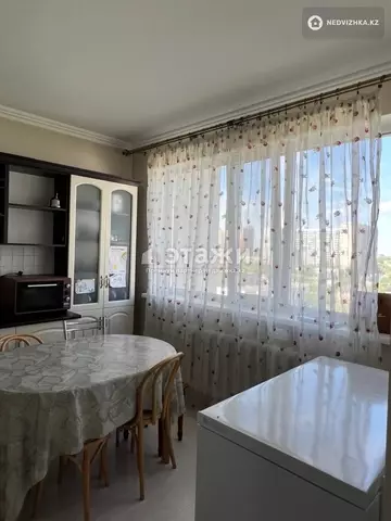 3-комнатная квартира, этаж 8 из 14, 89 м²