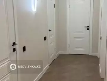 3-комнатная квартира, этаж 1 из 9, 88 м²