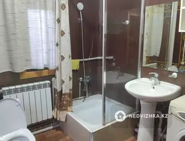 3-комнатный дом, 25 соток, 50 м², на длительный срок