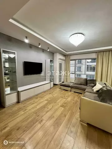 3-комнатная квартира, этаж 11 из 22, 110 м²