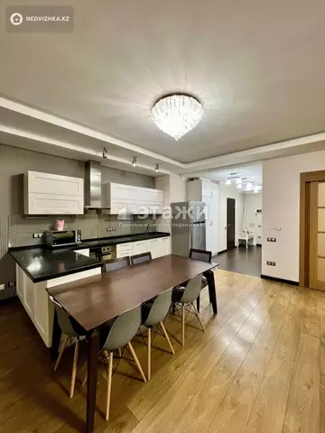 3-комнатная квартира, этаж 11 из 22, 110 м²