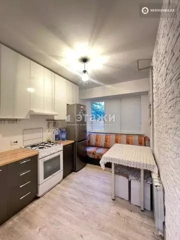 1-комнатная квартира, этаж 3 из 5, 30 м²