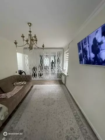 1-комнатная квартира, этаж 1 из 4, 36 м²