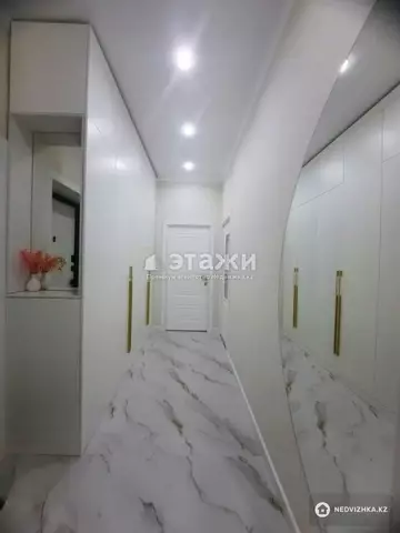 3-комнатная квартира, этаж 14 из 18, 64 м²