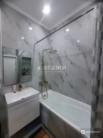 3-комнатная квартира, этаж 14 из 18, 64 м²