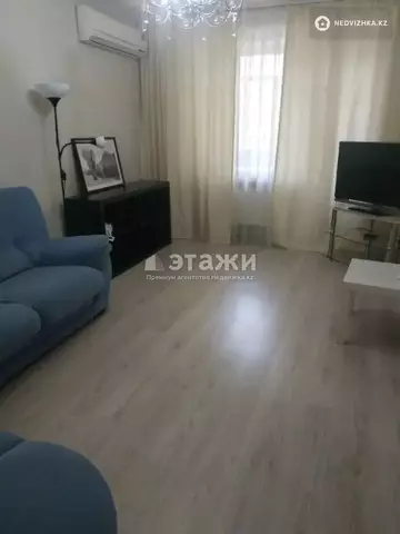 2-комнатная квартира, этаж 2 из 5, 55 м², на длительный срок