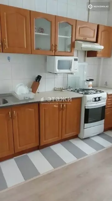 2-комнатная квартира, этаж 2 из 5, 55 м², на длительный срок