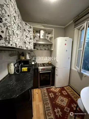 2-комнатная квартира, этаж 3 из 4, 50 м², на длительный срок