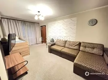 2-комнатная квартира, этаж 3 из 4, 50 м², на длительный срок
