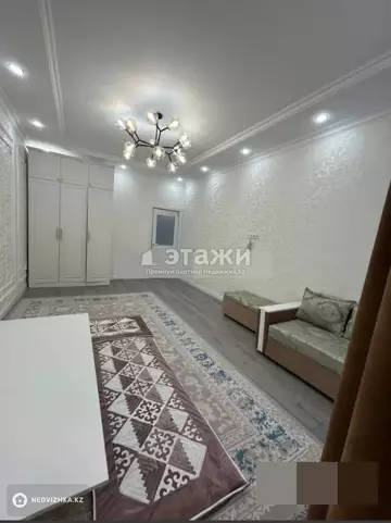 3-комнатная квартира, этаж 9 из 10, 86 м²