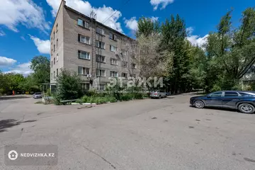 1-комнатная квартира, этаж 4 из 5, 12 м²