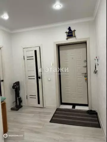3-комнатная квартира, этаж 6 из 10, 82 м²
