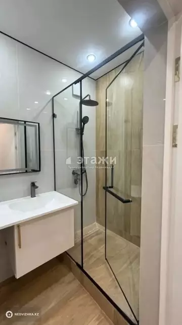3-комнатная квартира, этаж 5 из 10, 69 м²