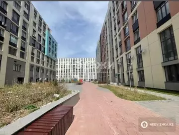 3-комнатная квартира, этаж 3 из 9, 102 м²