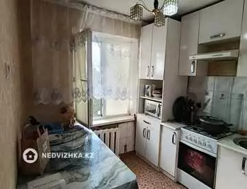 3-комнатная квартира, этаж 4 из 4, 58 м²