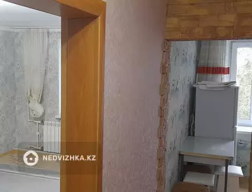 1-комнатная квартира, этаж 3 из 6, 37 м², на длительный срок