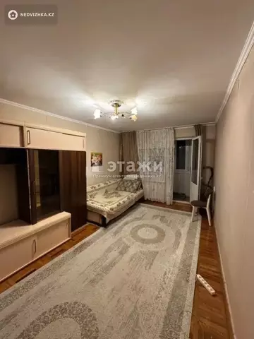 1-комнатная квартира, этаж 3 из 5, 32 м²