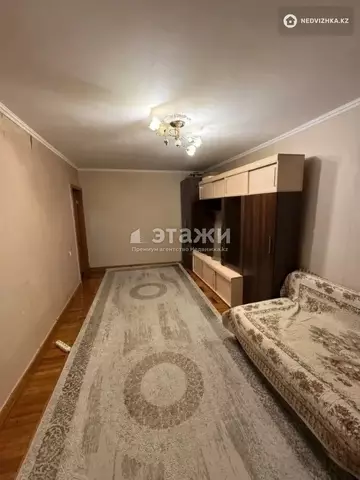 1-комнатная квартира, этаж 3 из 5, 32 м²