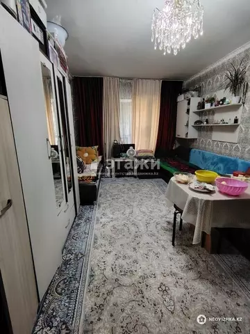 1-комнатная квартира, этаж 4 из 4, 18 м²