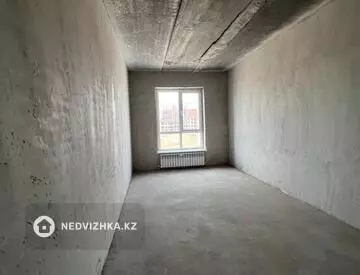 3-комнатная квартира, этаж 3 из 3, 102 м²