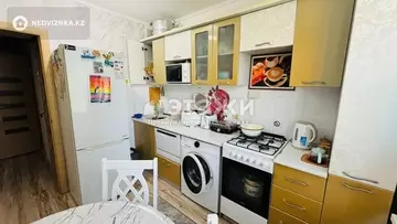 2-комнатная квартира, этаж 3 из 10, 51 м²