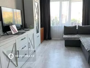2-комнатная квартира, этаж 4 из 5, 54 м²