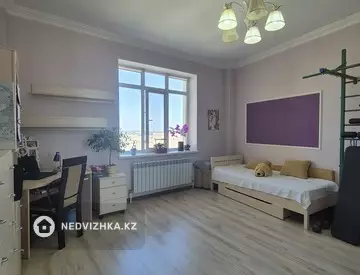 3-комнатная квартира, этаж 10 из 12, 105 м²