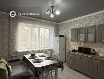2-комнатная квартира, этаж 8 из 10, 68 м², посуточно