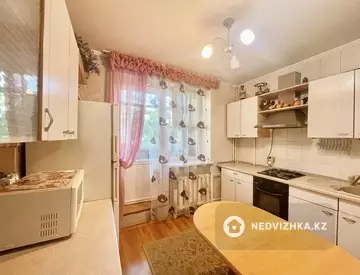 2-комнатная квартира, этаж 2 из 5, 53 м²