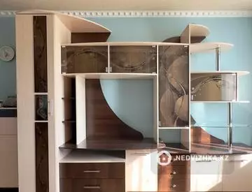 2-комнатная квартира, этаж 4 из 9, 50 м²