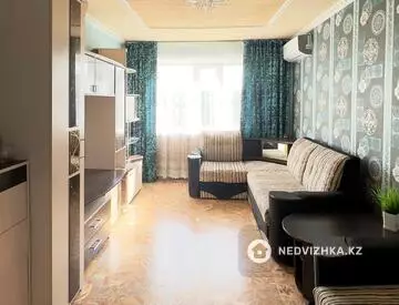 2-комнатная квартира, этаж 4 из 9, 50 м²
