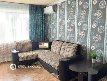 2-комнатная квартира, этаж 4 из 9, 50 м²