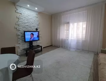 2-комнатная квартира, этаж 3 из 7, 70 м²