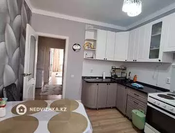 2-комнатная квартира, этаж 5 из 10, 63 м²