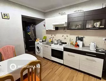 2-комнатная квартира, этаж 1 из 9, 50 м²