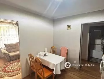 2-комнатная квартира, этаж 1 из 9, 50 м²