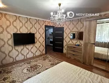 2-комнатная квартира, этаж 1 из 9, 50 м²