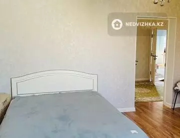 9-комнатный дом, 8 соток, 380 м², на длительный срок