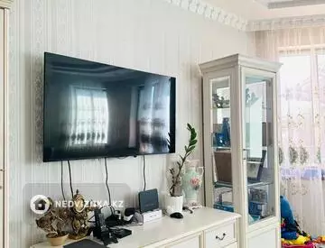 9-комнатный дом, 8 соток, 380 м², на длительный срок