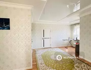 9-комнатный дом, 8 соток, 380 м², на длительный срок