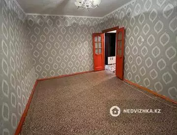 3-комнатная квартира, этаж 3 из 5, 65 м²