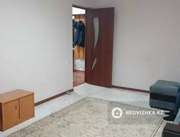 2-комнатная квартира, этаж 2 из 5, 55 м²