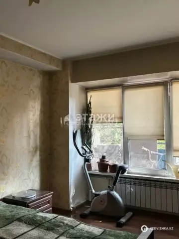 3-комнатная квартира, этаж 2 из 4, 63 м²