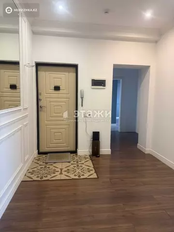 2-комнатная квартира, этаж 4 из 13, 90 м²