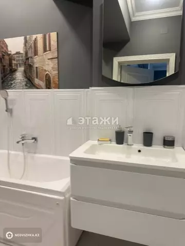 2-комнатная квартира, этаж 4 из 13, 90 м²