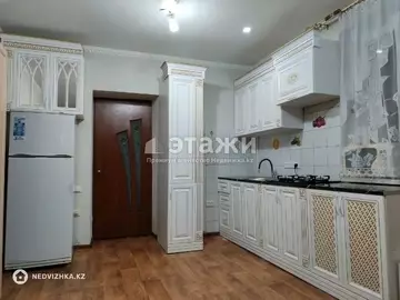 2-комнатная квартира, этаж 2 из 3, 40 м²