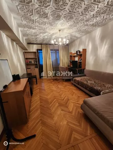 3-комнатная квартира, этаж 4 из 7, 70 м²